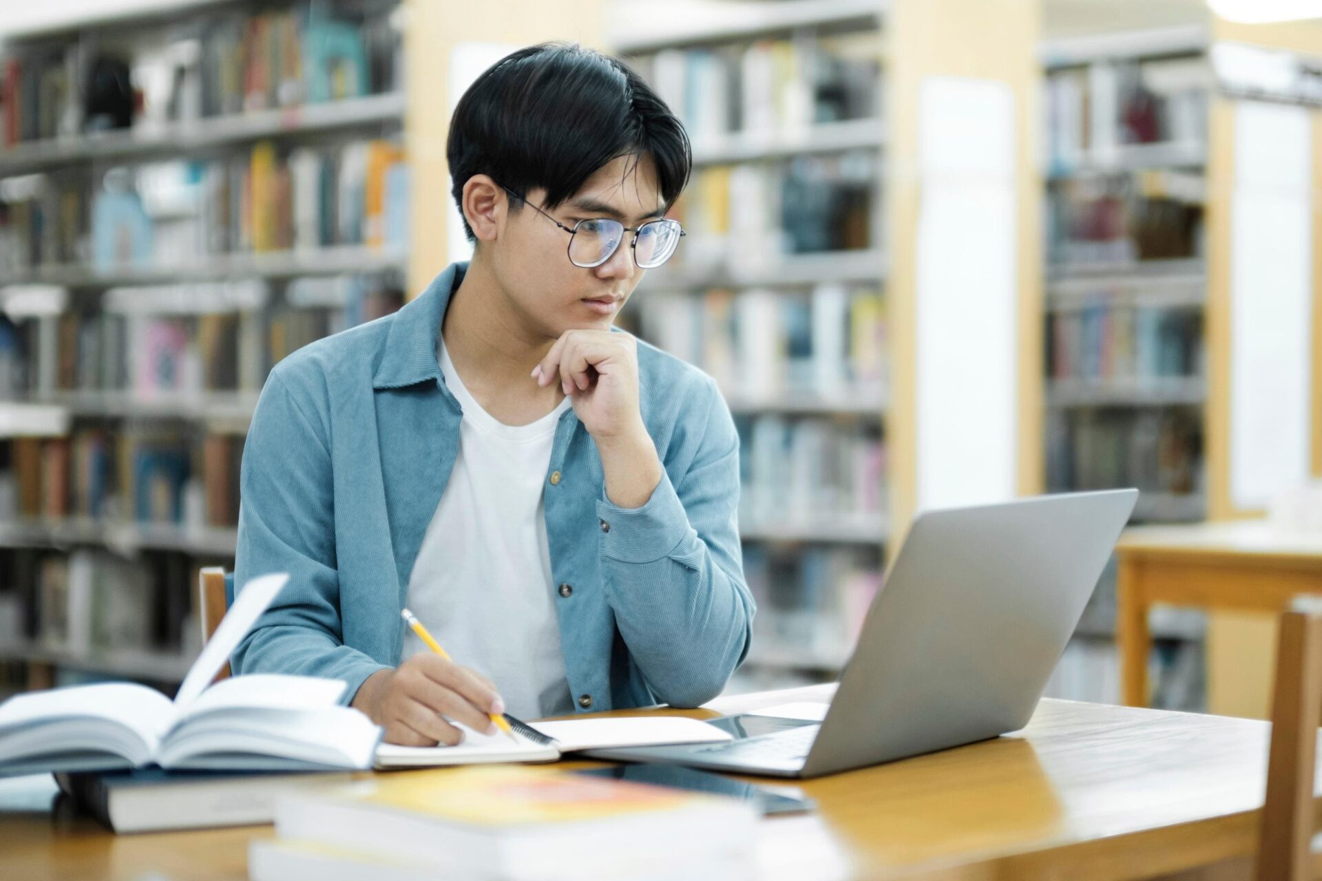 M6 TOEIC Onsite （Mathayom 6） – 8 周 – 最多 15 名学生