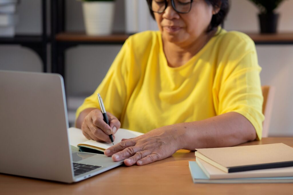 bilingual A2 teacher