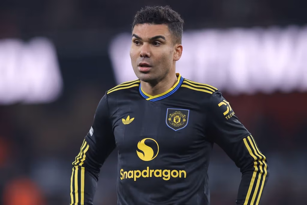 How Casemiro Apologised To Manchester United Fans For His English 3 Casemiro learning english at Premier Skills Sundays ILC Hua Hin